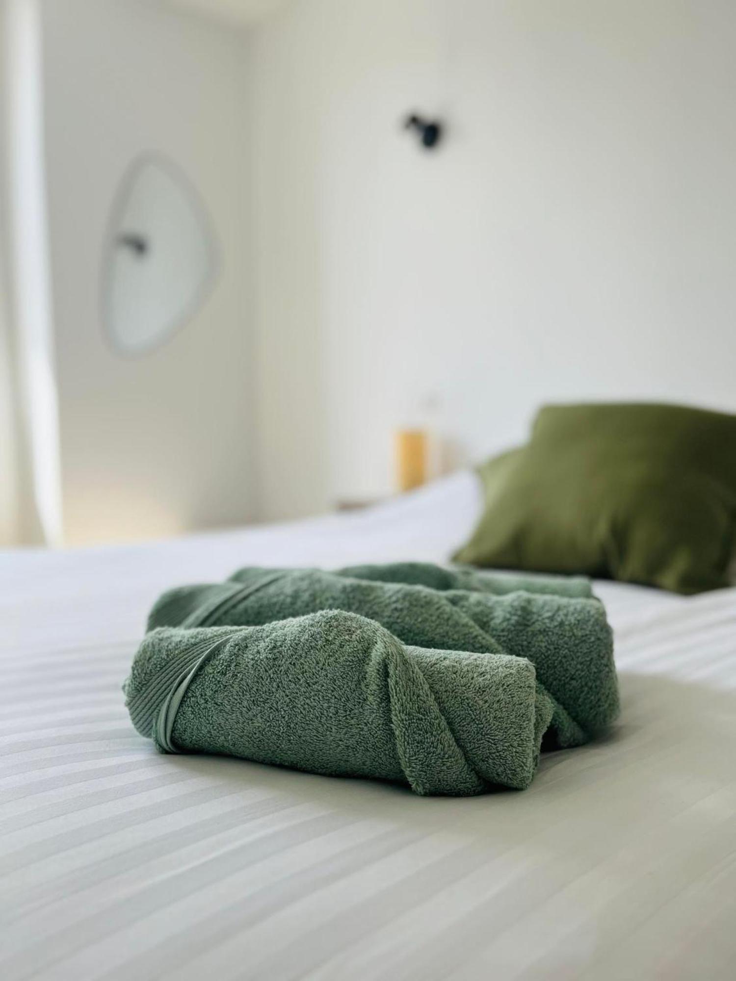Appartement Cosy & Moderne 6 Personnes Centre Charleville-Mezieres - Ardennes Exteriör bild