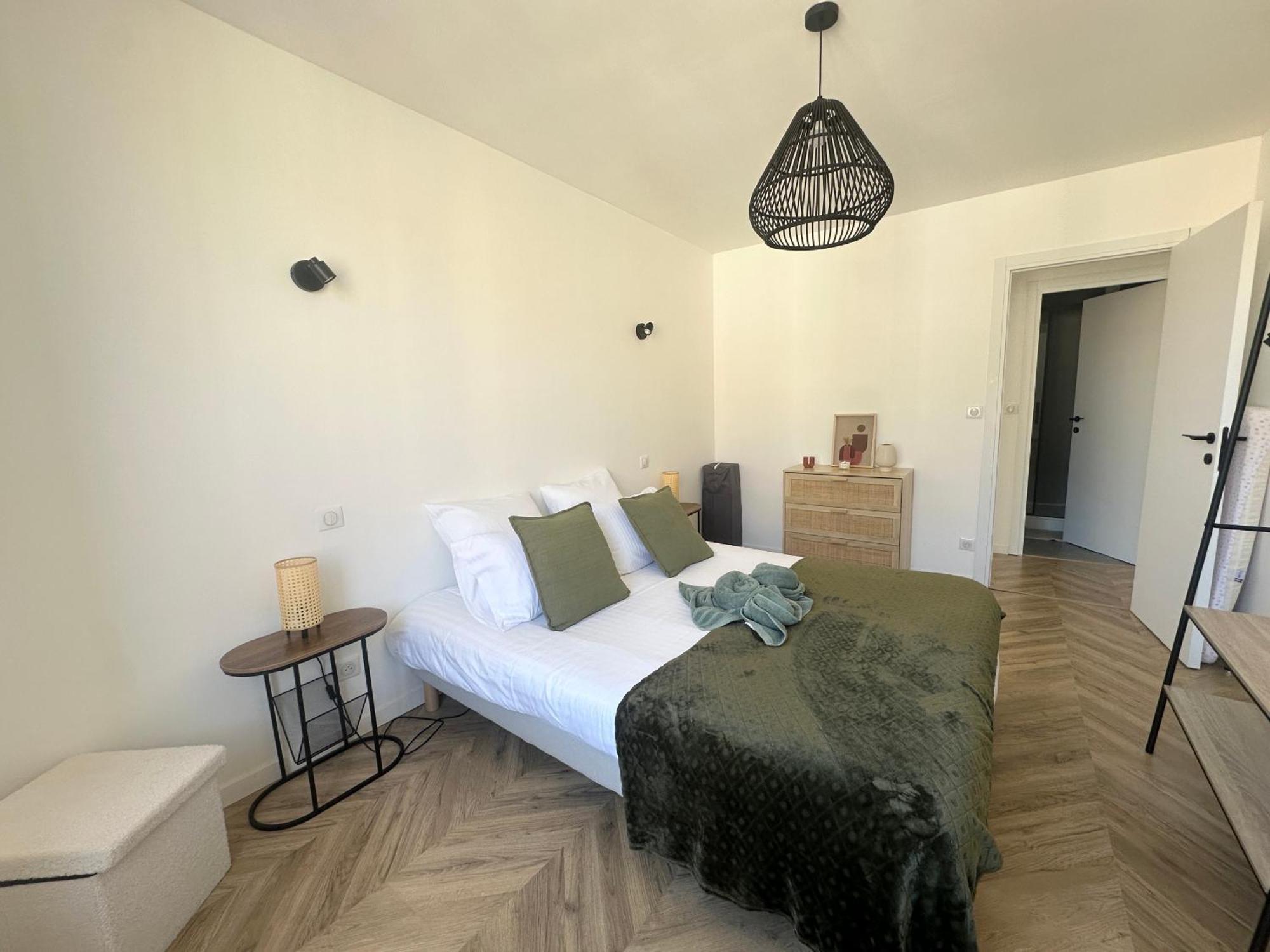 Appartement Cosy & Moderne 6 Personnes Centre Charleville-Mezieres - Ardennes Exteriör bild